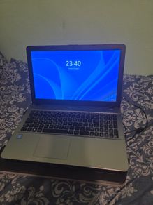 Mint Condtion Asus laptop upgraded ssd drive