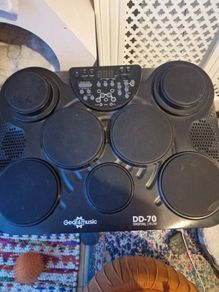 Electronic drum pads