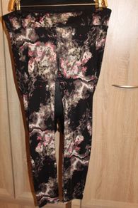 Sport- Ladies Leggings Ergeenomixx size UK18/20 EU46/48 Postage included