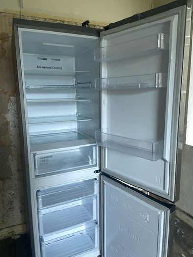 Samsung Series 6 Frost Free Freestanding Fridge Freezer Grey