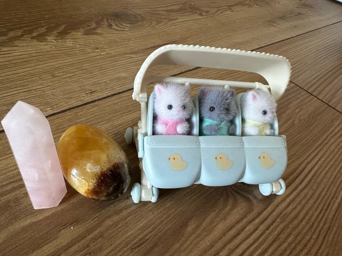 Desk Knick knacks