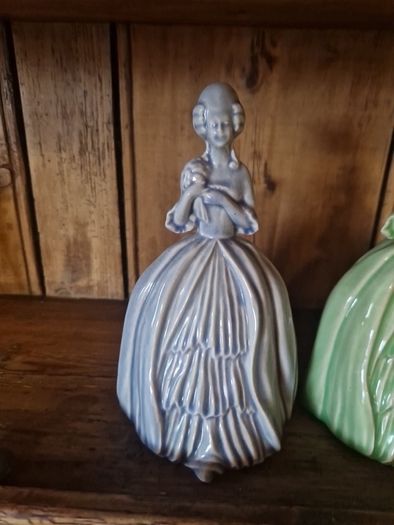 ceramic ladies