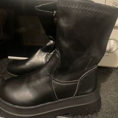 size 4 boots new