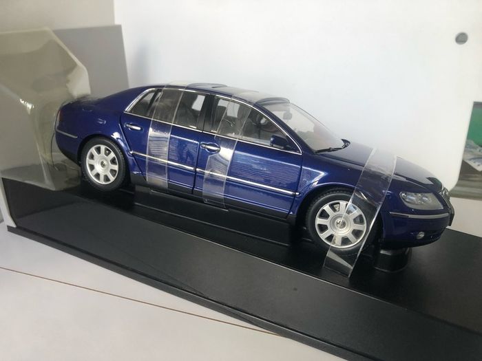 model cars Autoart, minichamps, Otto, Norev etc