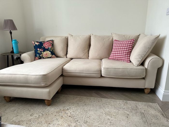 L shape DFS couch