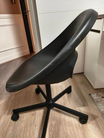 Plastic Swivel Chair - Ikea ELDBERGET