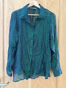 Oliver Bonas Iridescent Shirt. Size 12