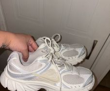 Ladies Nike V5 trainers
