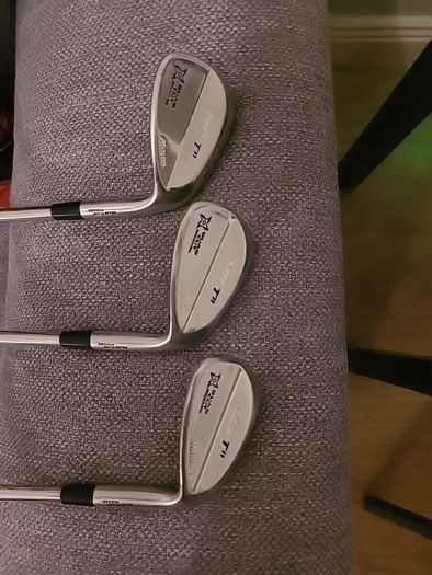 Mizuno wedges and Taylormade drivers