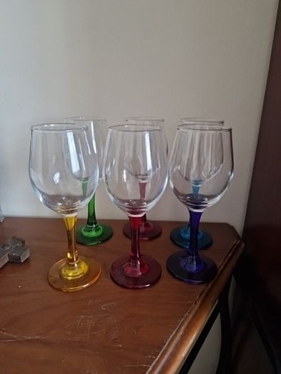 wineglasses