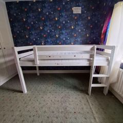 Children's bed