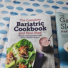Bariatric cookbook and meal plan.