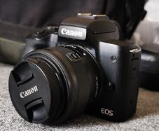 Canon Eos M50