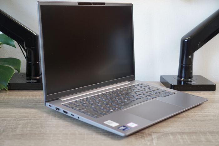Lenovo ThinkBook 14 G7 | Core Ultra 5 | 16GB | 256GB