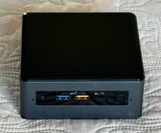 Intel Nuc8i5beh I5-8259u 8GB/128GB/64GB Iris Plus 655