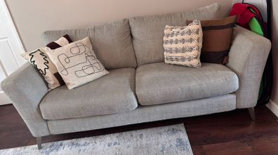 2.5 seater couch