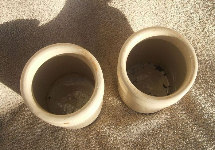 Two antique stoneware jars (c.1910s) - both in excellent undamaged condition (5.5" height)