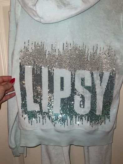 traksuit lipsy London