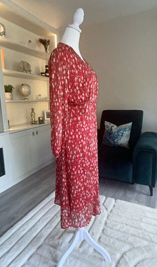 Beautiful Brand-New Ladies Red Rose Dress from Carraig Donn