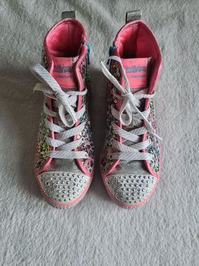 Girls shoes