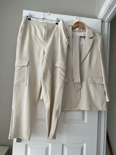 Karen Simonsen  ream Suit