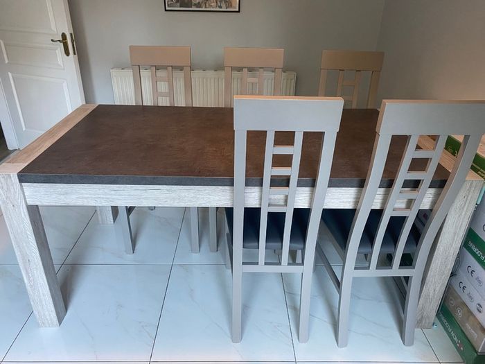 Kitchen Table