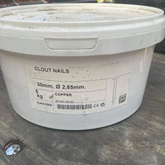 Copper clout nails 30mm X 2.65mm (5) 5 Kg tubs .