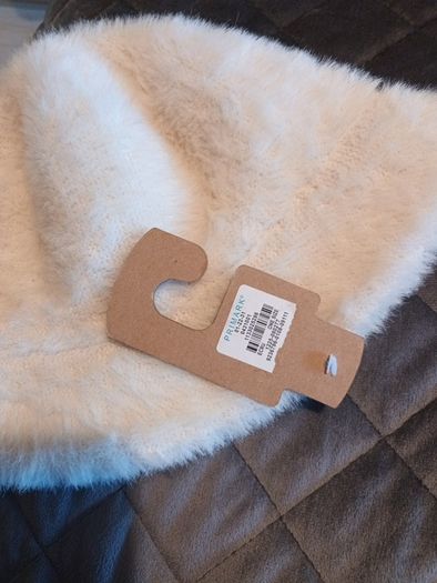 Brand new with tags cream hat