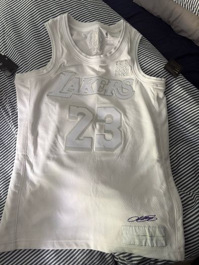 NBA jerseys and baseball jerseys