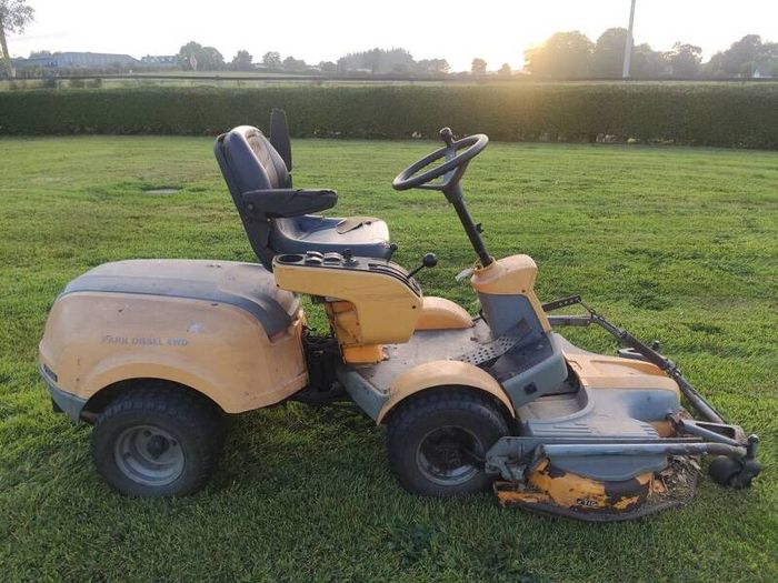 stiga ride on diesel 4wd