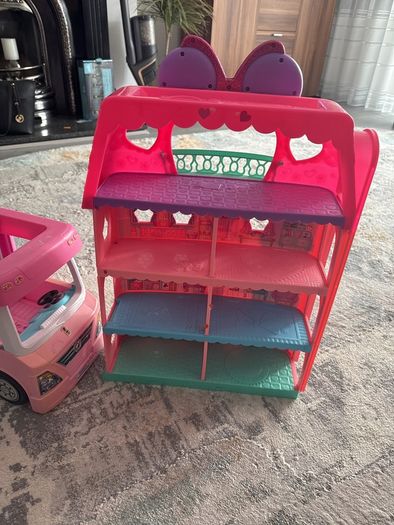 Barbie truck and Minnie Mouse house