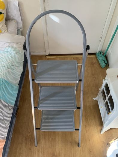 Step Ladder