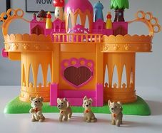 Puppy in my Pocket Castle