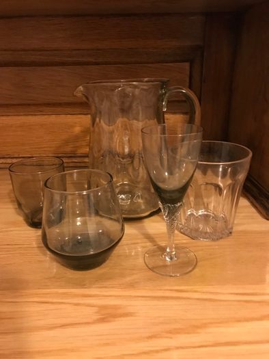 Smoky Glass jug + 4 assorted glasses