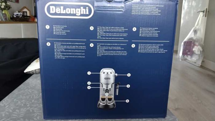 DeLonghi Dedica Style EC 685.R Espresso Machine