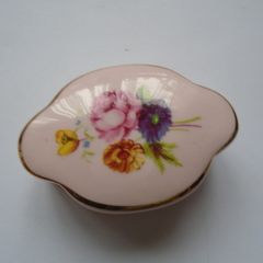 Trinket box, Collectables, Ceramics,