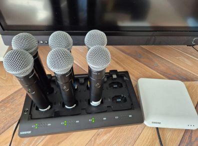 Shure Microflex Wireless MXW Bundle: 6x MXW2/SM58 Mics, MXWAPT8, MXWNCS8