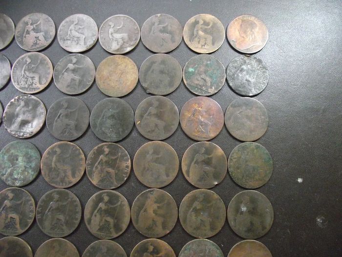 Great Britain. Victoria. 71 coins x half penny