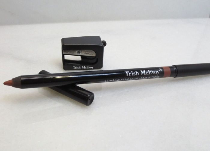 Trish McEvoy Longwear Lip Liner in shade Barely There with sharpener- New
