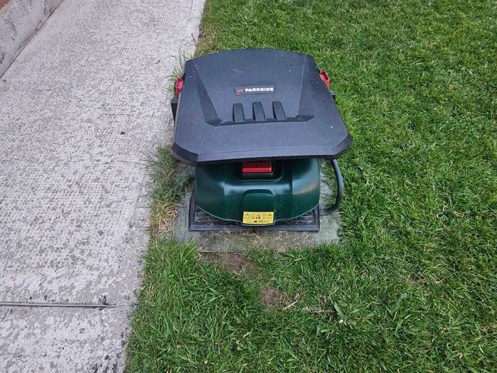 Garage for Robot lawnmower