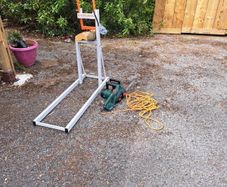 chainsaw & log holder