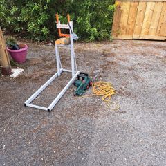 chainsaw & log holder