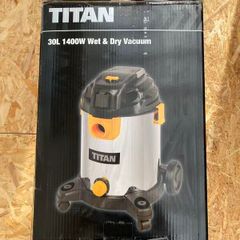 Titan TTB776VAC 1400W 30Ltr Wet & Dry Vacuum 220-240V