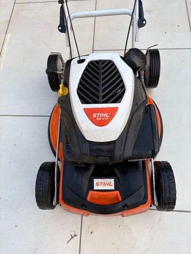 Stihl RM4.0 mulching mower 21" deck