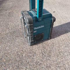 Makita 18v radio