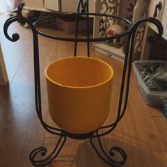planter and stand