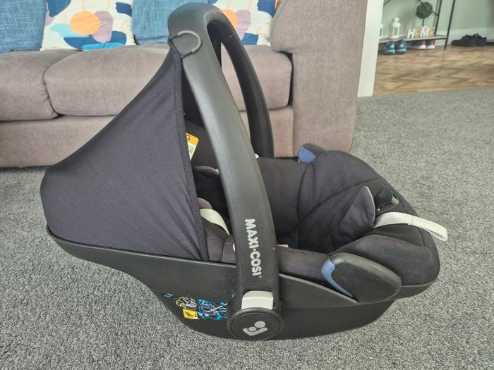 Car seat Maxi-Cosi with 2 bases