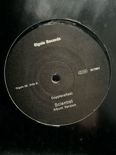 10e each Techno 12" vinyl