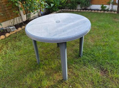 Garden table
