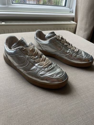 Silver trainers size 4 / EU 37